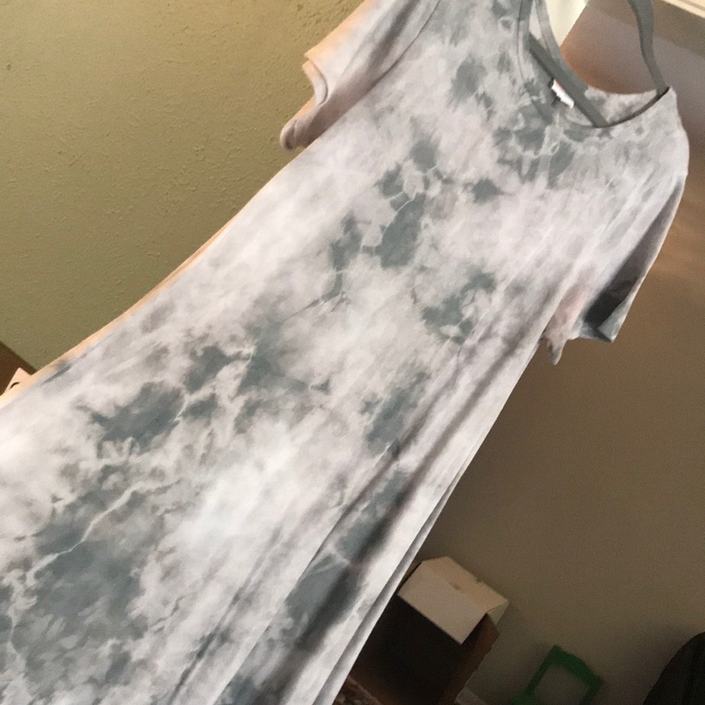 Medium tie dye gray Carly